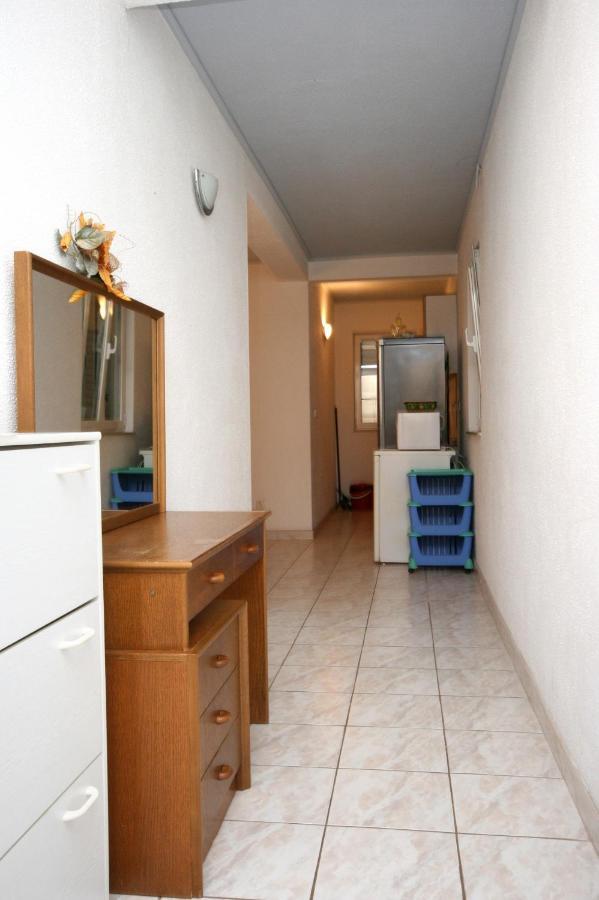 Apartments By The Sea Promajna, Makarska - 2673 Exterior foto