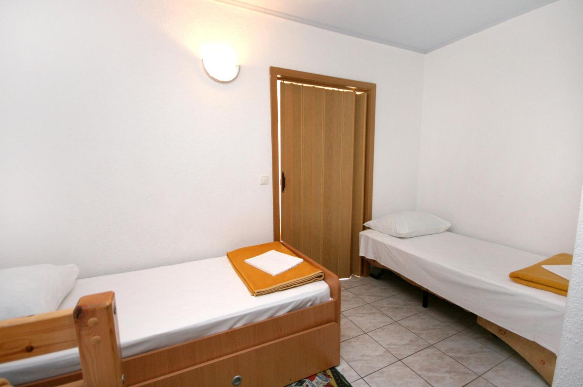 Apartments By The Sea Promajna, Makarska - 2673 Quarto foto